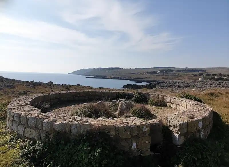 Grotta dei Cervi — Höhlen