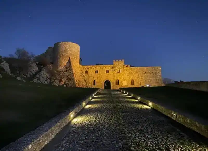 Schloss Bovino — Bovino