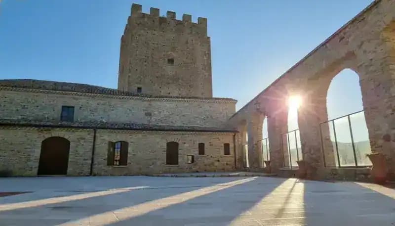 Torre Normanna — Pietramontecorvino