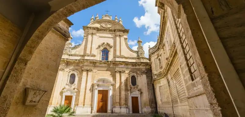 Basilica Cattedrale Maria Santissima della Madia — Monopoli