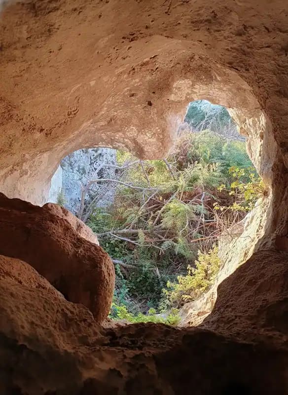 Grotta del Mammino — Höhlen