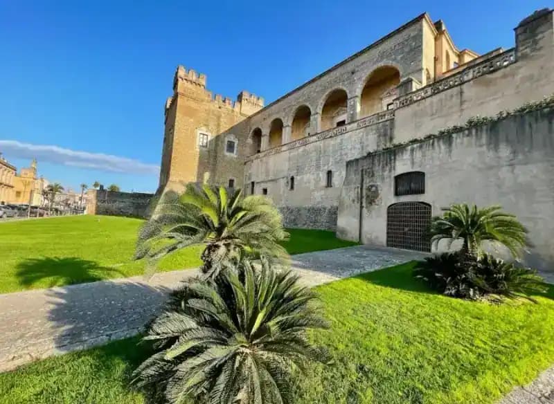 Castello Normanno Svevo di Mesagne — Mesagne