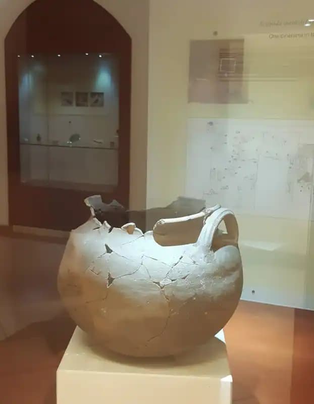 Museo Archeologico di "Pezza Petrosa" — Villa Castelli
