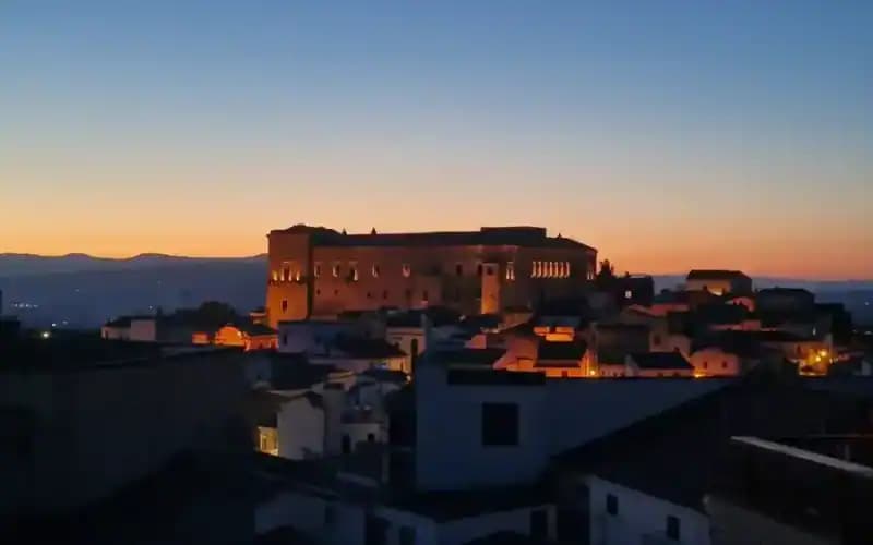 Castello medievale di Ascoli Satriano — Ascoli Satriano