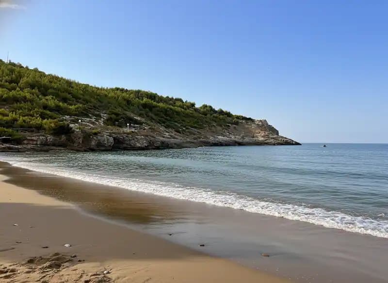 Strand von Calalunga — Strand (freier Zugang)