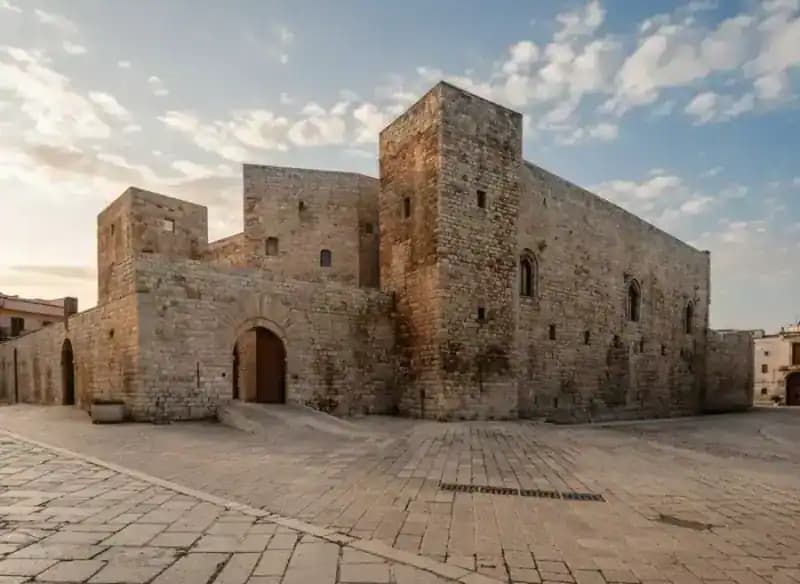 Castello Normanno-Svevo di Sannicandro — Sannicandro di Bari