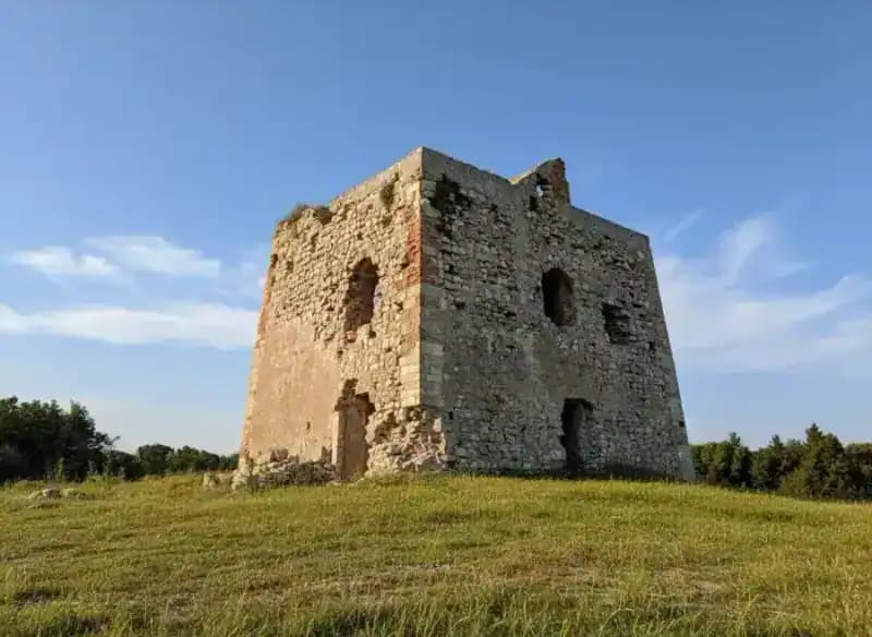 Scampamorte-Turm — Lesina