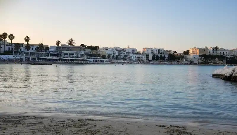 Spiaggetta del Molo (Spiaggia dei Bambini) — Otranto