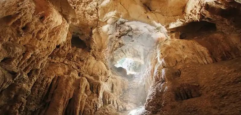 Grotta di Cristo — Höhlen