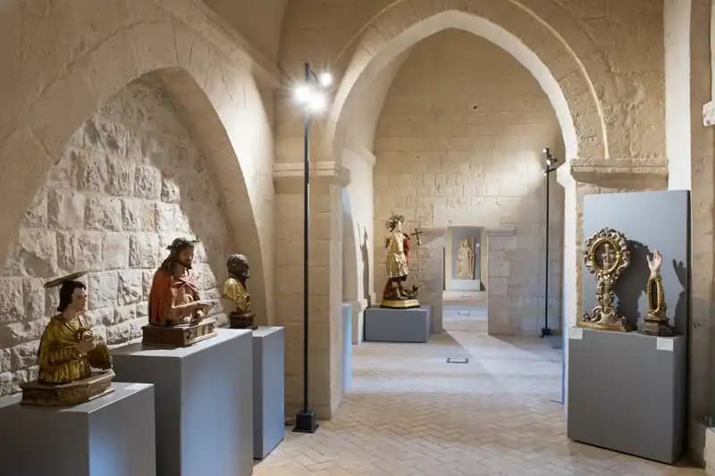 Mudima Museo Diocesano Matronei Altamura — Altamura