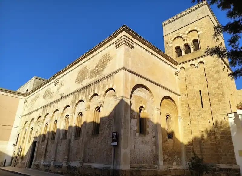 Chiesa e Chiostro di San Benedetto — Brindisi