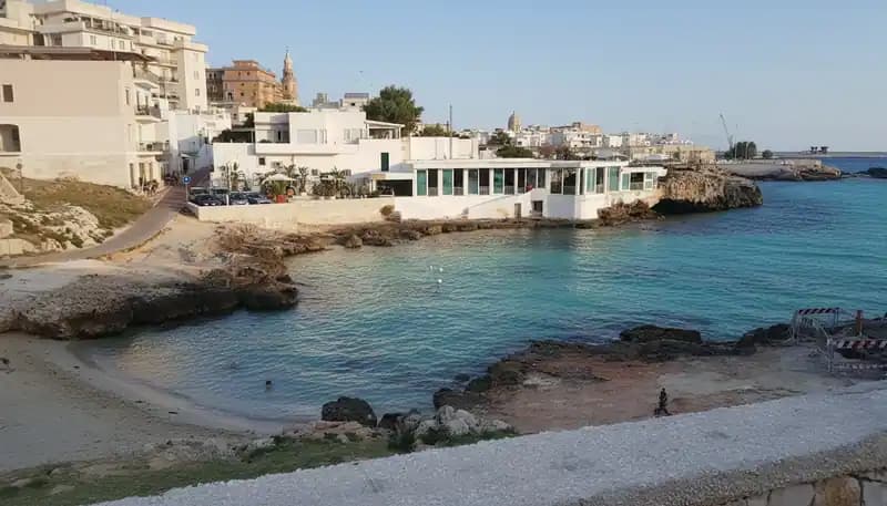 Porto Bianco — Plage (accès libre)
