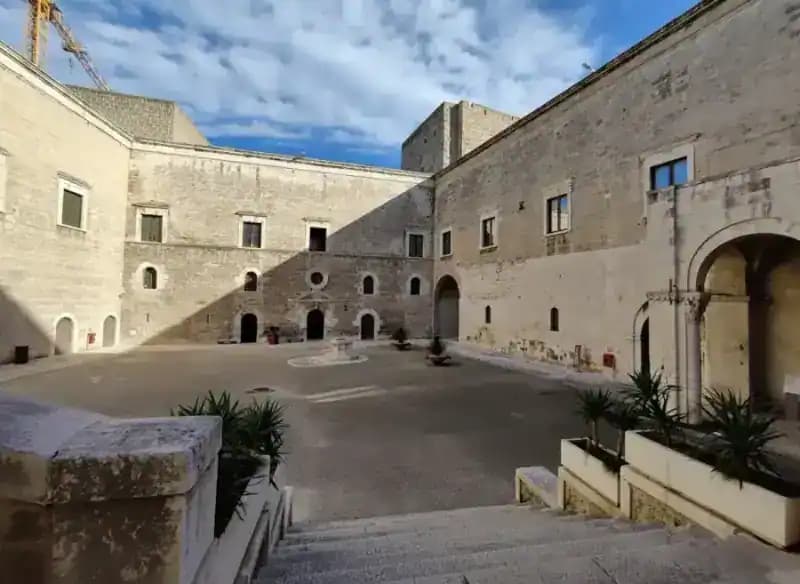 Schwäbisches Schloss von Bari — Bari