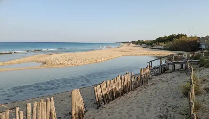 Riserva Naturale della Foce del Fiume Chidro — Via del Fiume