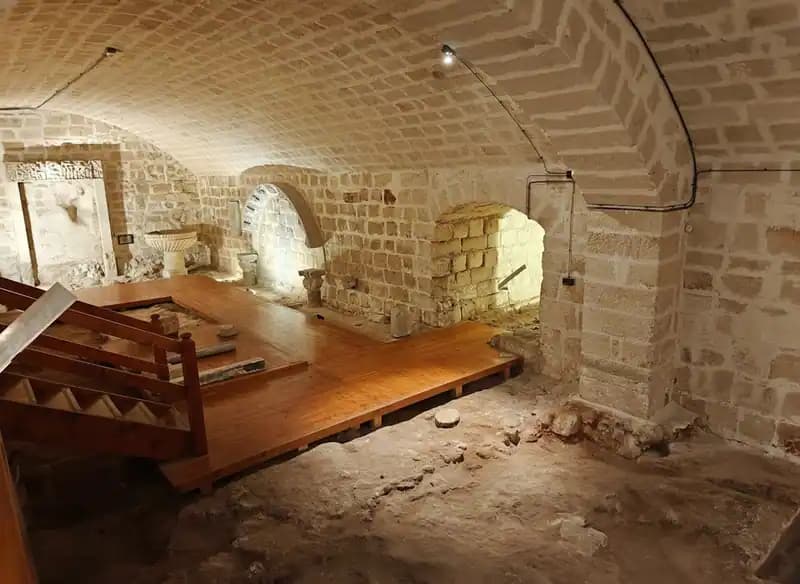 Museo di Romualdo_Sito Archeologico Cripta Romanica — Monopoli